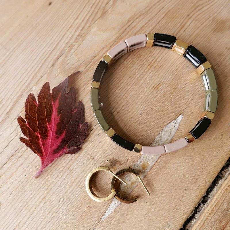 A&C - Emaljert armbånd 18 cm - Khaki